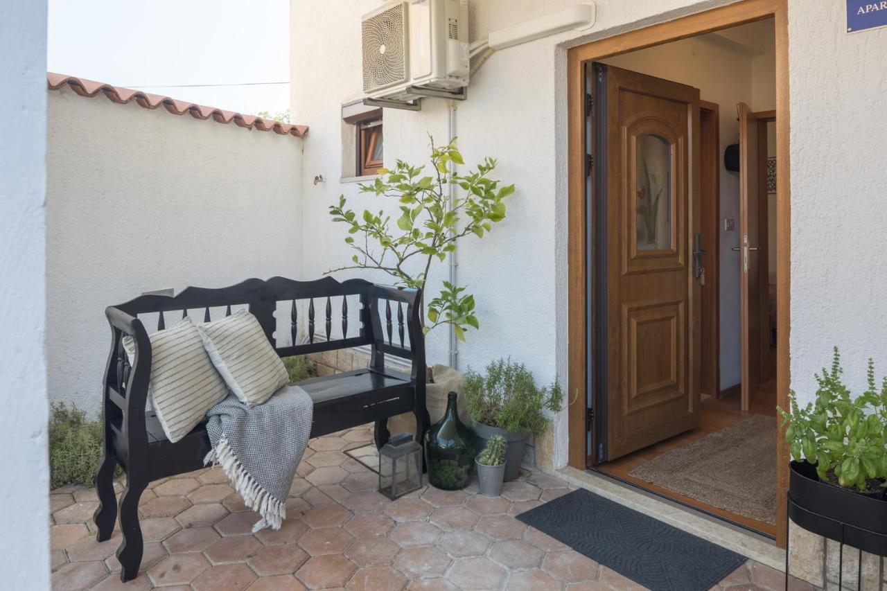 Ladonja Porec